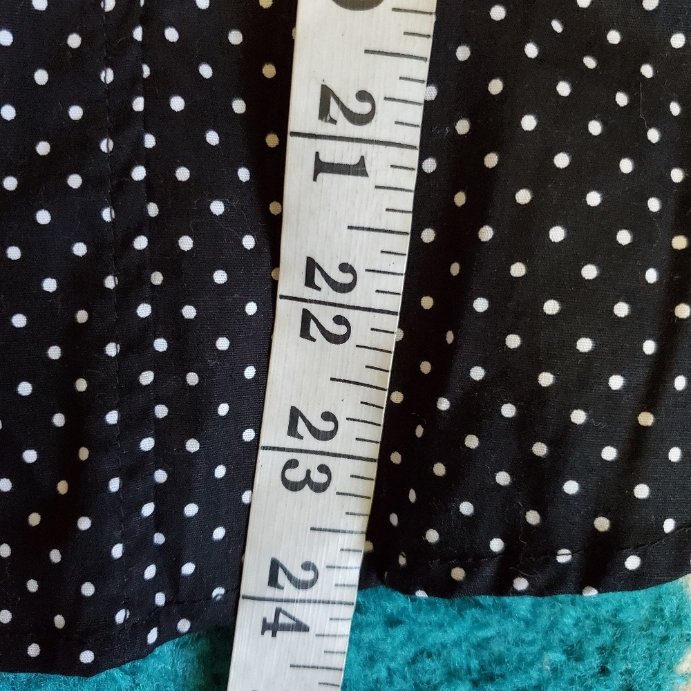 Hester & Orchard Button Down Size Small - image 4